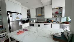 Duchess Avenue (D10), Terrace #497378431